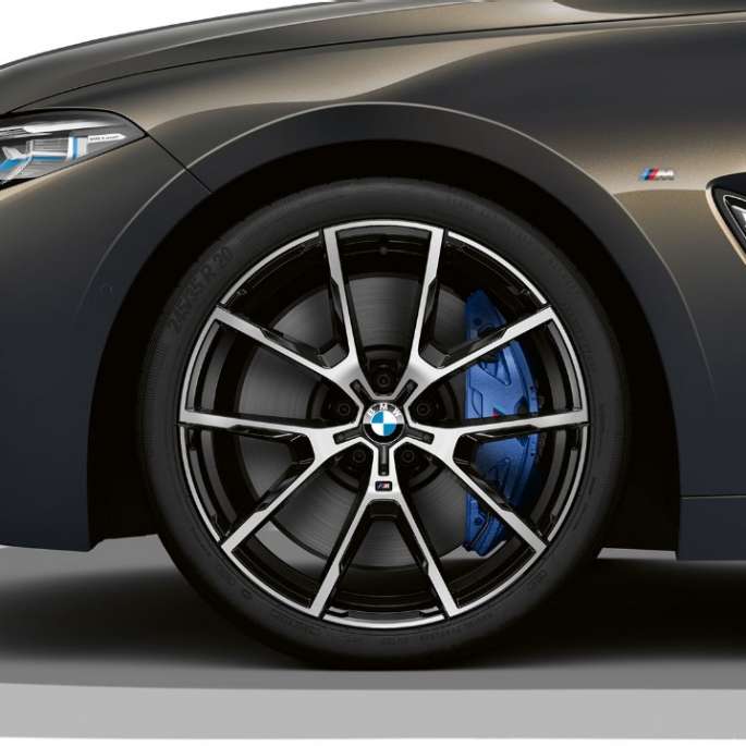 BMW M850i xDriveドラヴィット・グレー・メタリック、20インチライト・アロイ・ホイールYスポーク728M。 BMW M850i xDriveドラヴィット・グレー・メタリック、20インチライト・アロイ・ホイールYスポーク728M。
